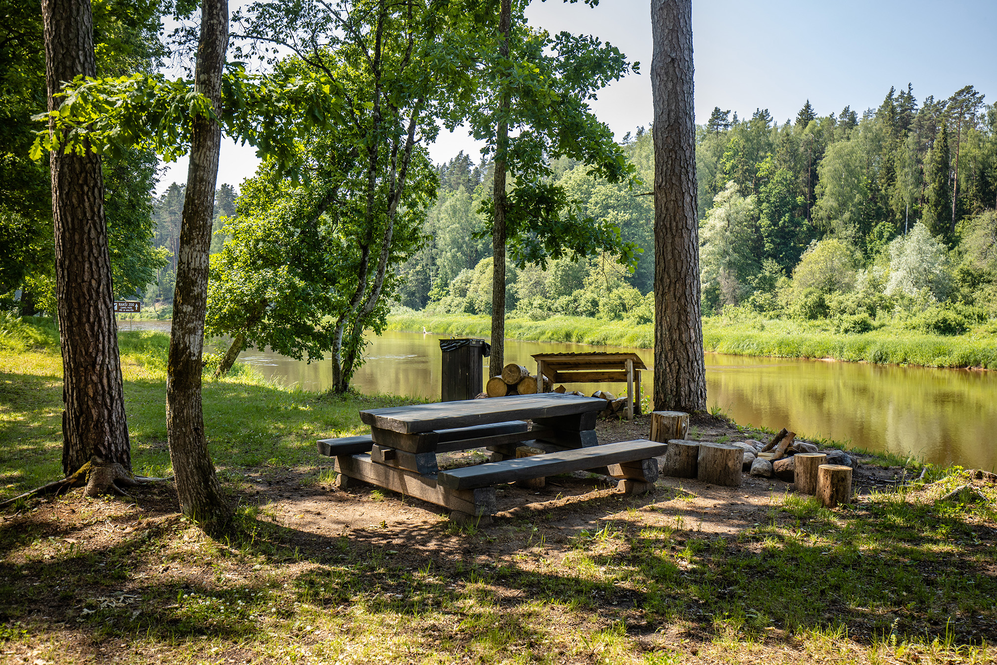 camping near Gauja Cesis Ozolkalns Pikniks Latvia